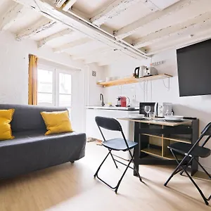 Quartier Saint-michel Notre-dame 3 Free Netflix Paris